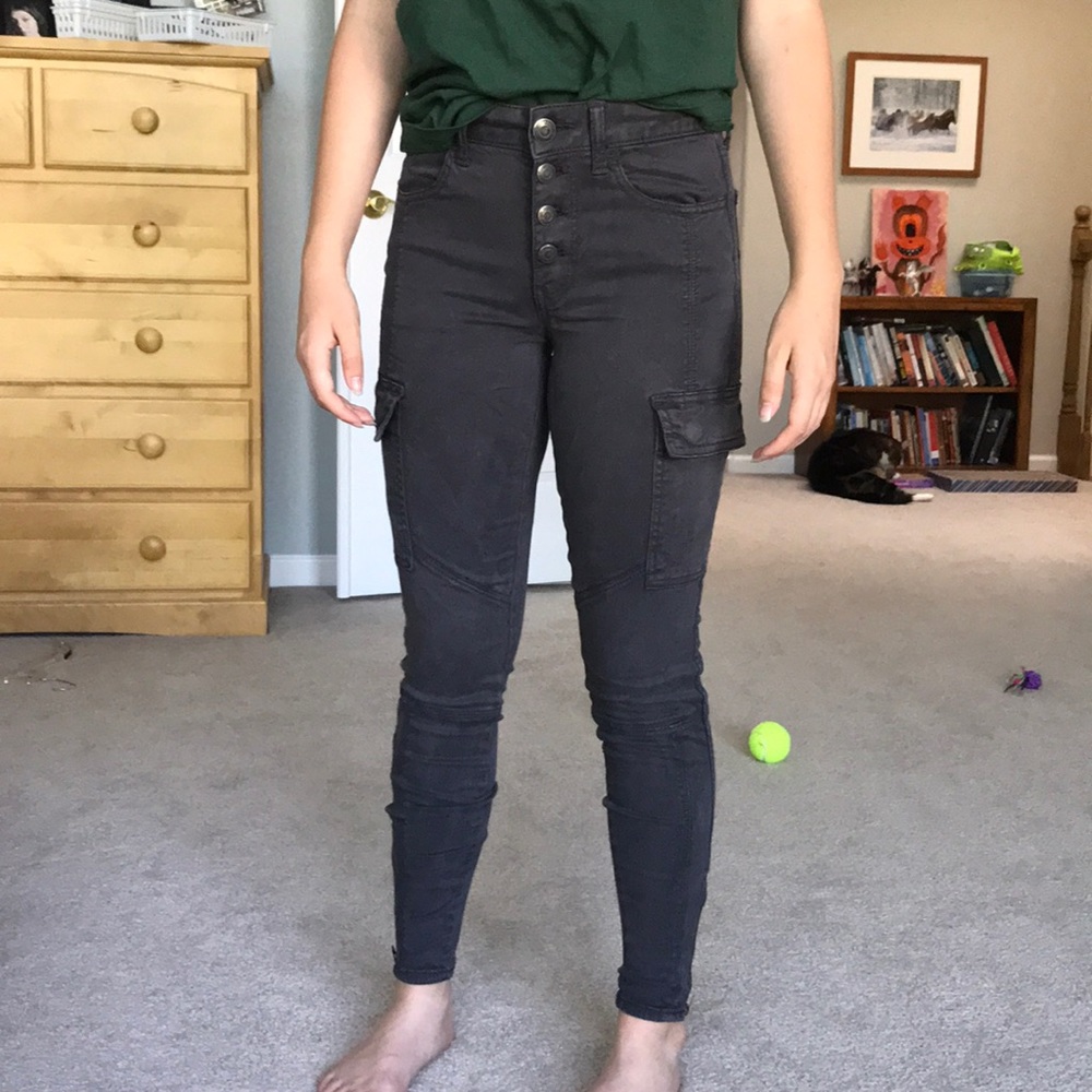 American Eagle Gray Cargo Jeggings